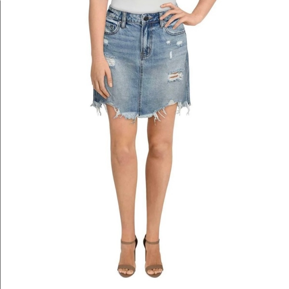 Hidden woman’s distressed denim skirt size medium